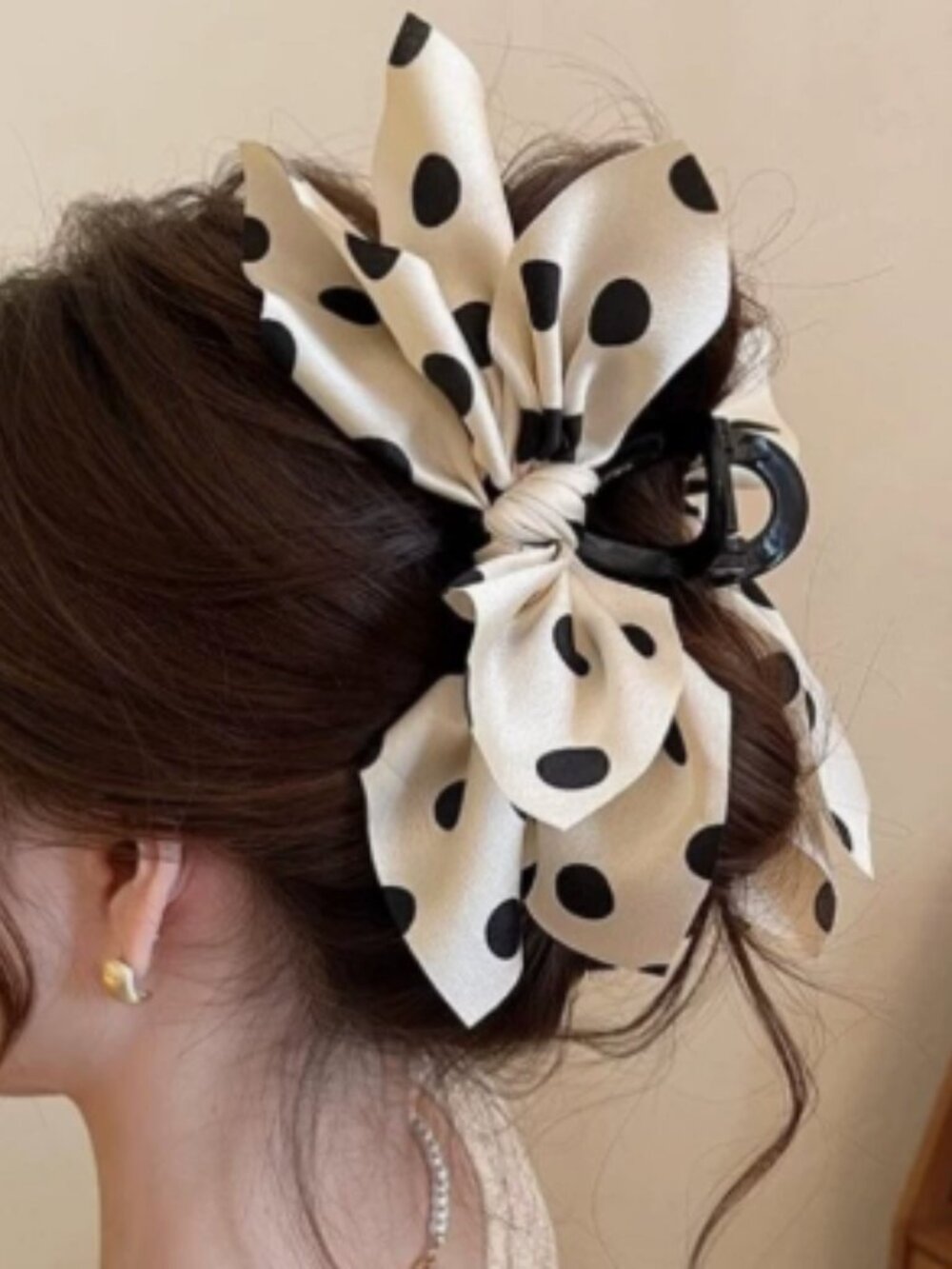 Woman's hairpin